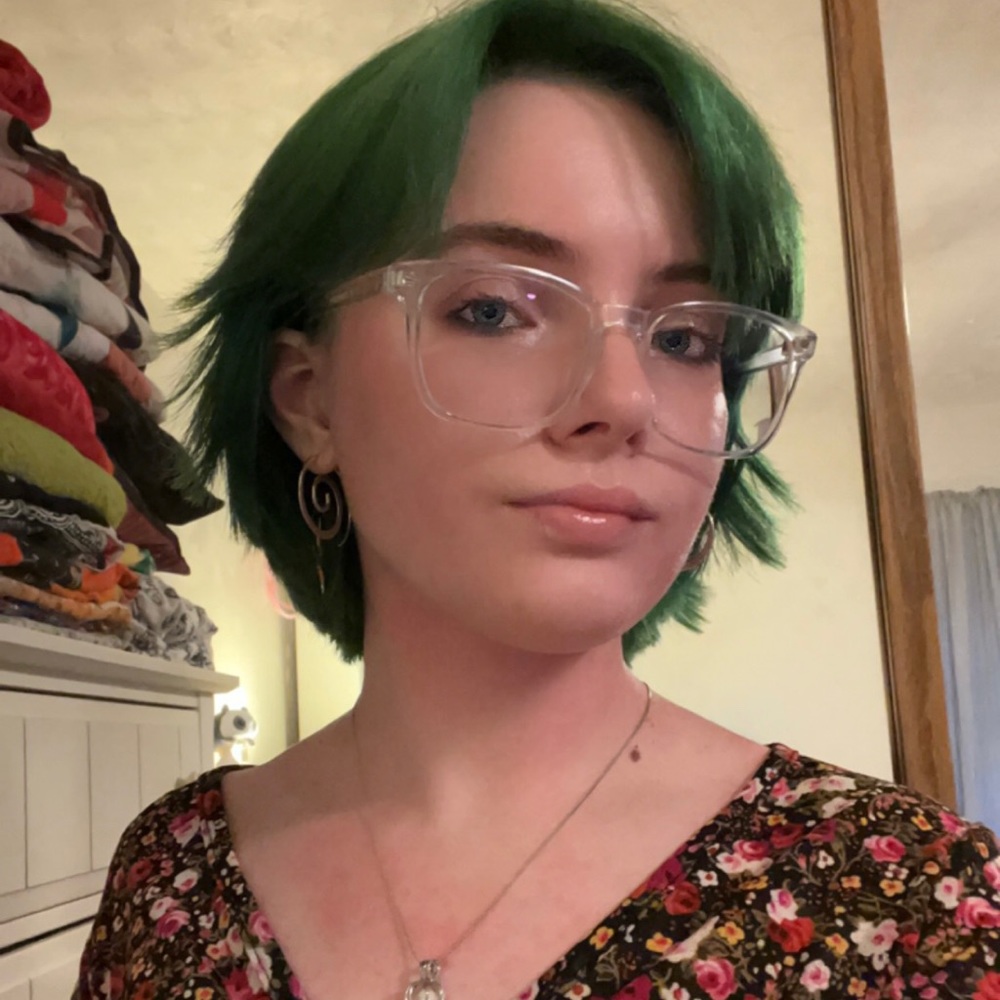 Meet your Posher, Em